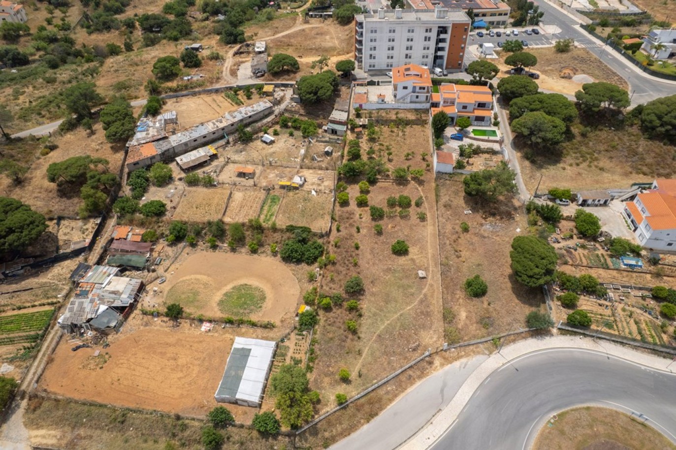 Mixed land for sale in Quarteira, Algarve, Portugal_326697