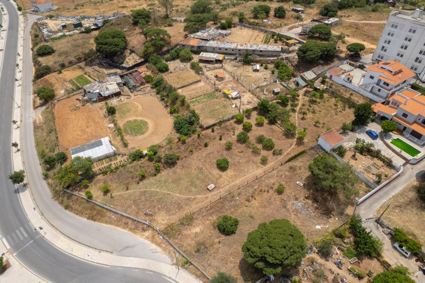 Mixed land for sale in Quarteira, Algarve, Portugal_326698