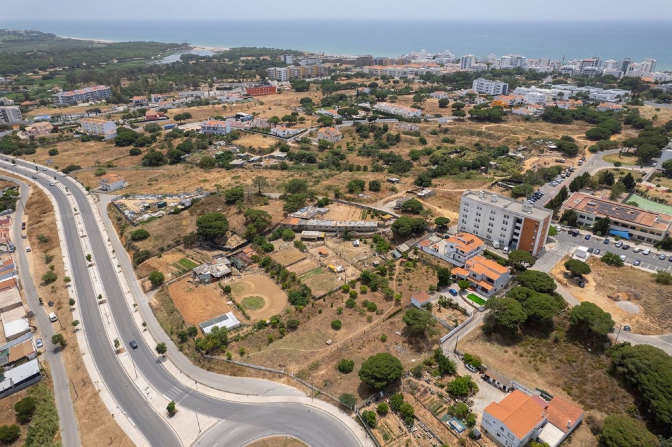 Mixed land for sale in Quarteira, Algarve, Portugal_326708