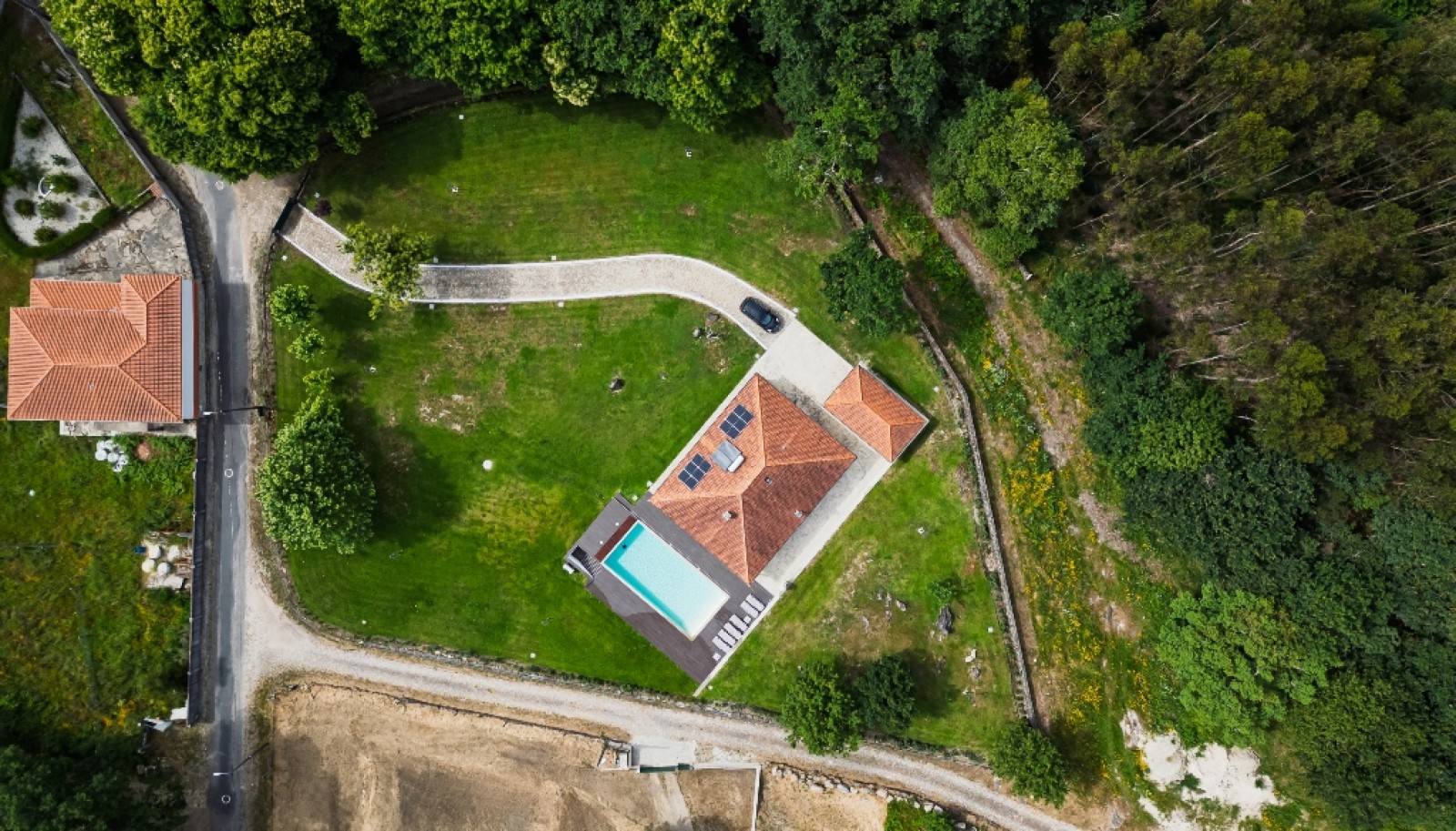Three bedroom villa with garden and pool in Paredes de Coura, Portugal_328315