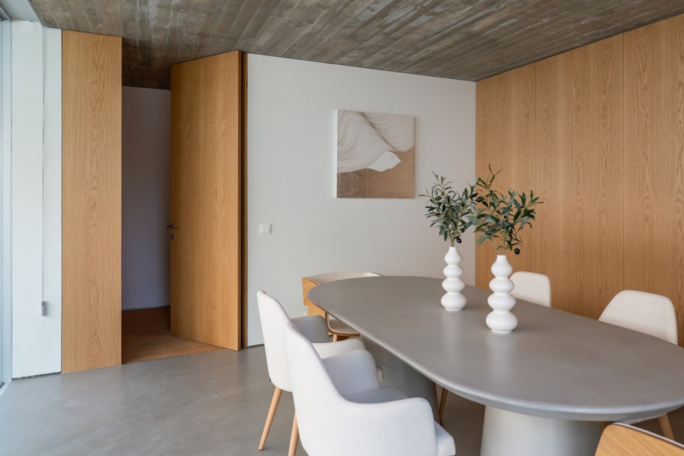 Moradia V4+1 com jardim e varandas em condomínio de luxo no Foco, Porto_329077