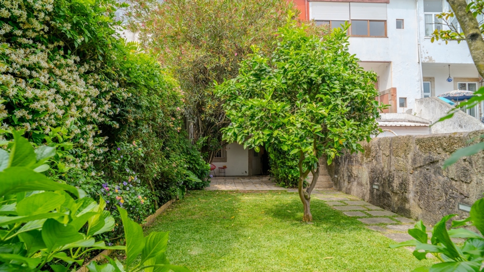 Charmante villa de 5 chambres avec jardin à vendre à Porto, Portugal_329912