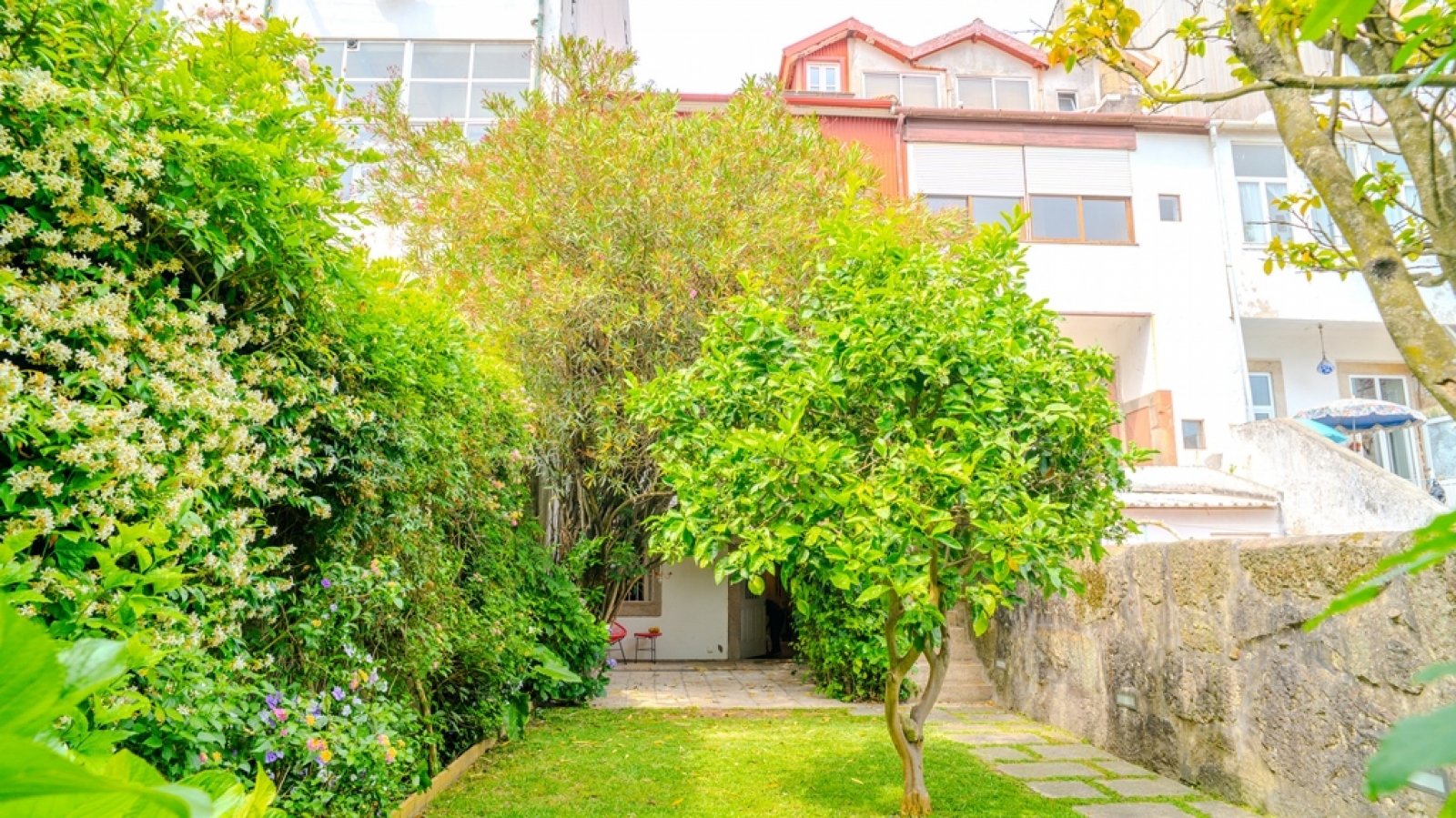 Charmante villa de 5 chambres avec jardin à vendre à Porto, Portugal_329935