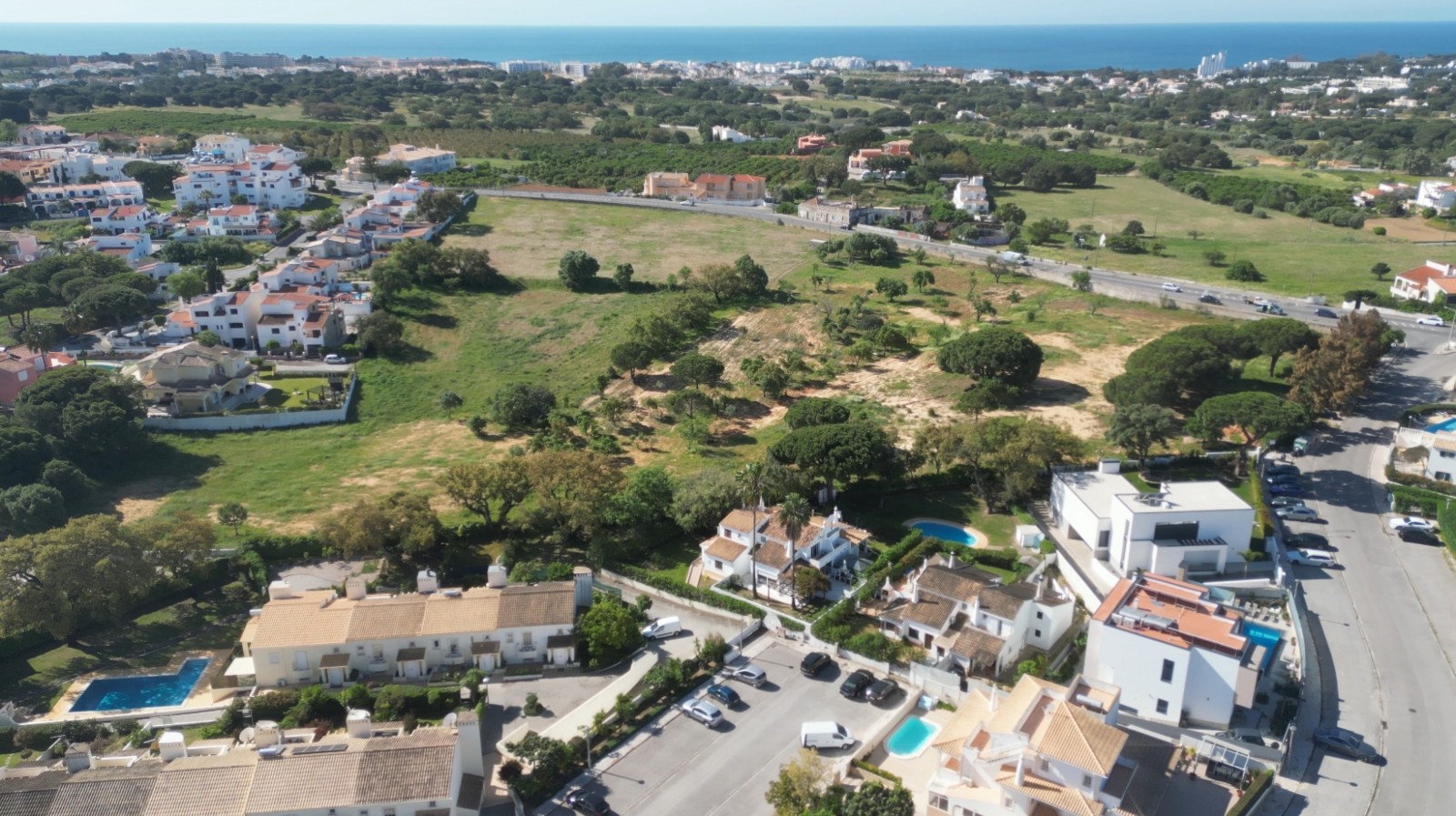 Amplo terreno à venda em Albufeira, Algarve, Portugal_330534