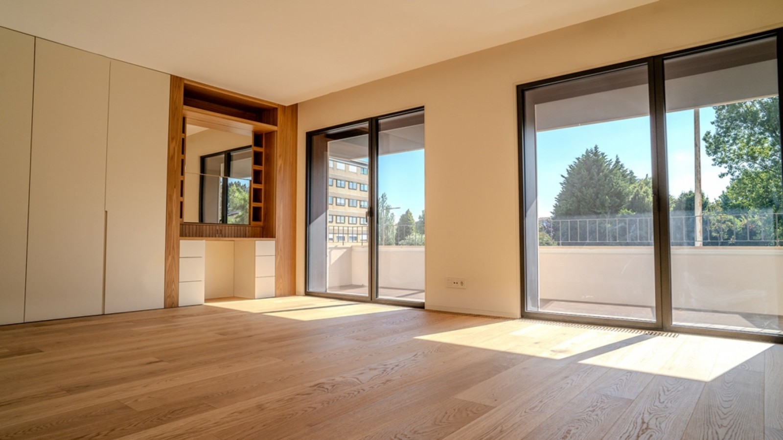 Apartamento T4 com varandas à venda na Foz do Douro no Porto_331252