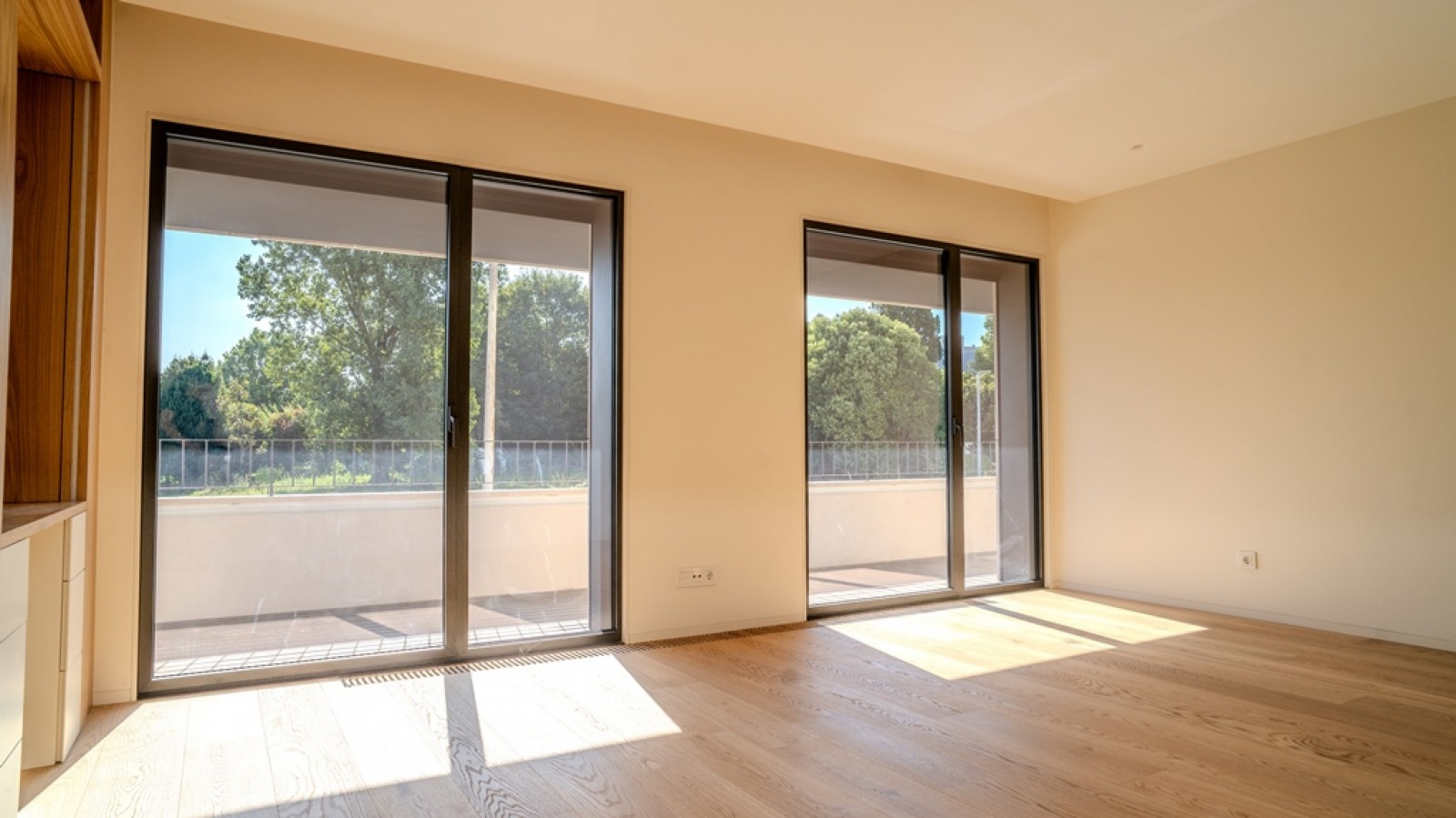 Apartamento T4 com varandas à venda na Foz do Douro no Porto_331256