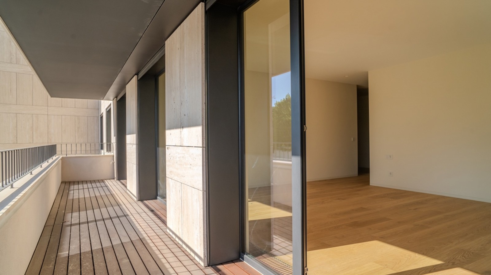 Apartamento T4 com varandas à venda na Foz do Douro no Porto_331257