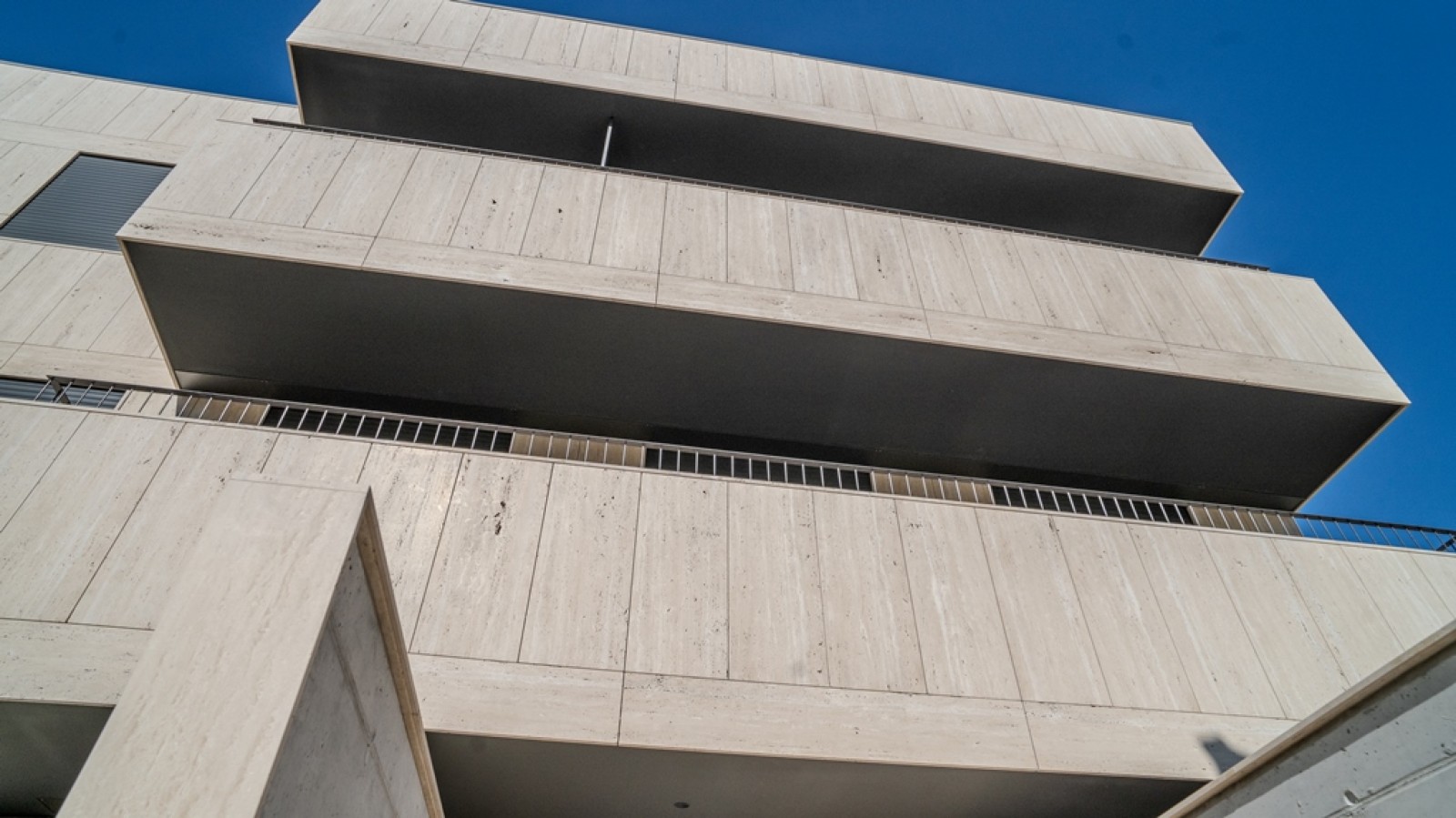 Apartamento T4 com varandas à venda na Foz do Douro no Porto_331265