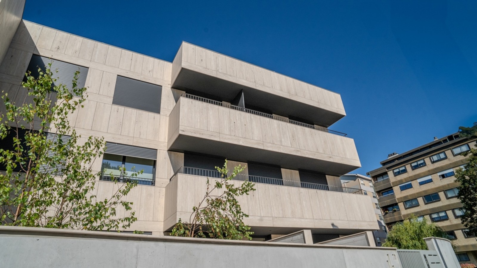 Apartamento T4 com varandas à venda na Foz do Douro no Porto_331266