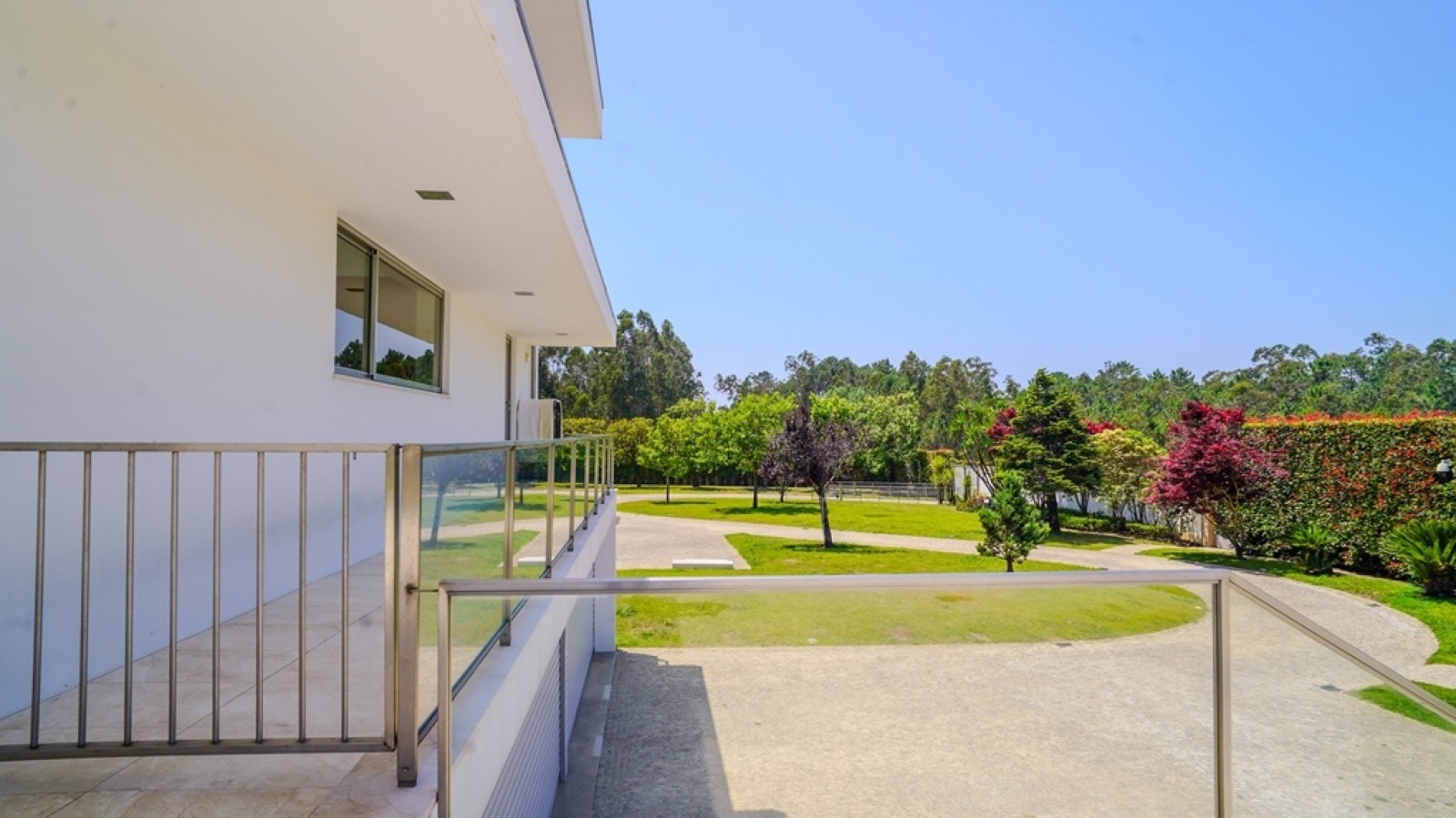 Villa with garden, pool and soccer pitch for sale in Ovar, Portugal_331302