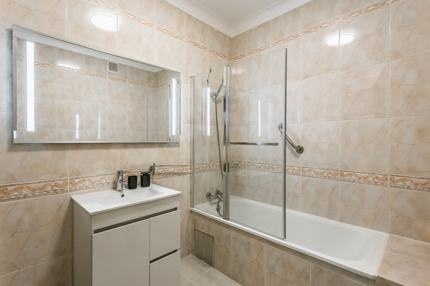 2-bedroom Apartment for sale in Lagos, Algarve, Portugal_331368