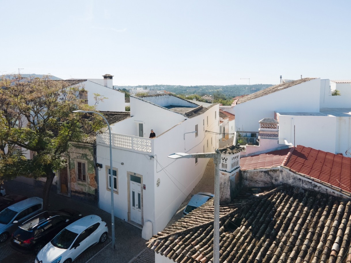 Moradia V3 para venda, no centro de Loulé, Algarve_331398