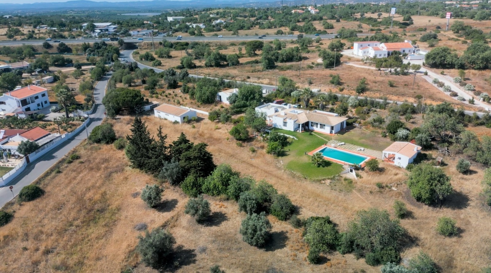 Large property for sale in Albufeira, Algarve, Portugal_331485