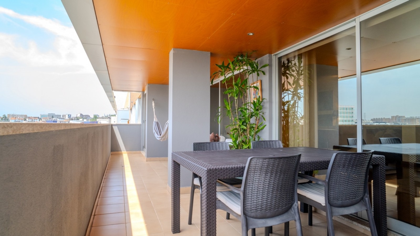 Apartamento de 5 quartos com varanda à venda na cidade da Maia, Portugal_331511