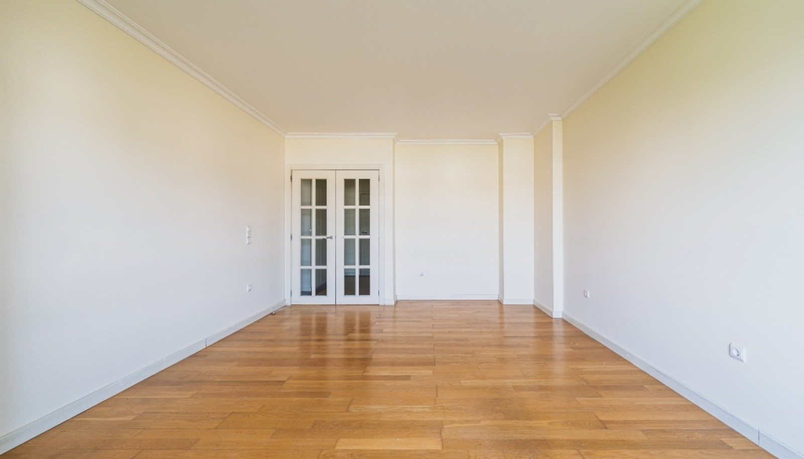 Zwei schlafzimmer wohnung mit garage zur miete in Porto, Portugal_331931