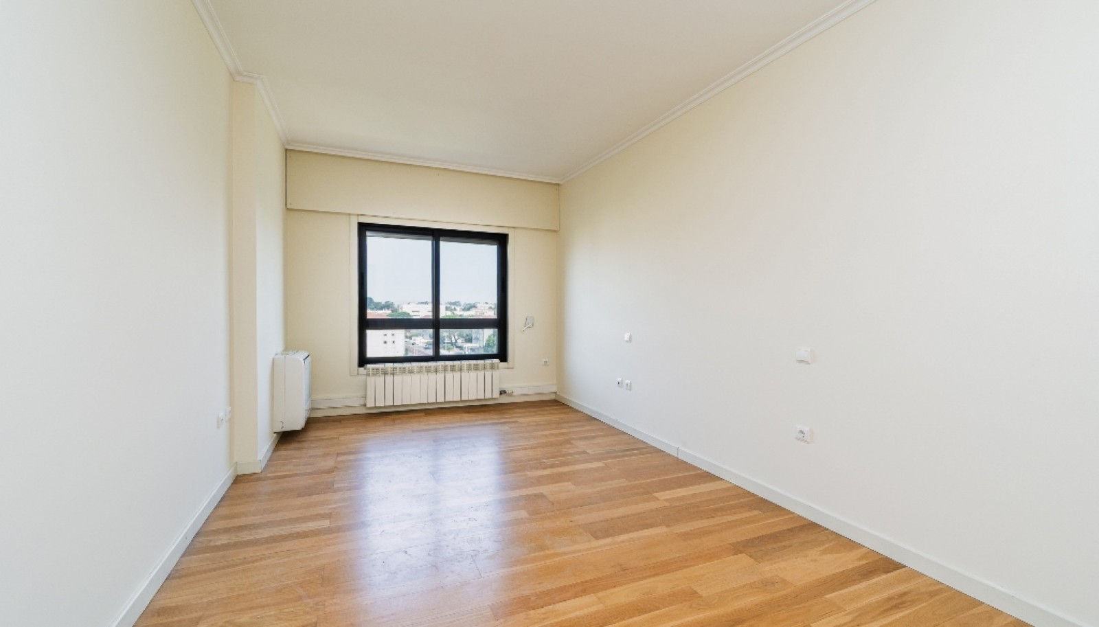 Zwei schlafzimmer wohnung mit garage zur miete in Porto, Portugal_331936