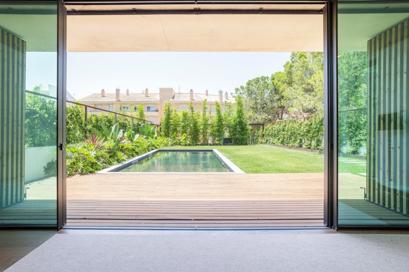 Luxury 4-bedroom villa for sale in Vilamoura, Algarve, Portugal_332684