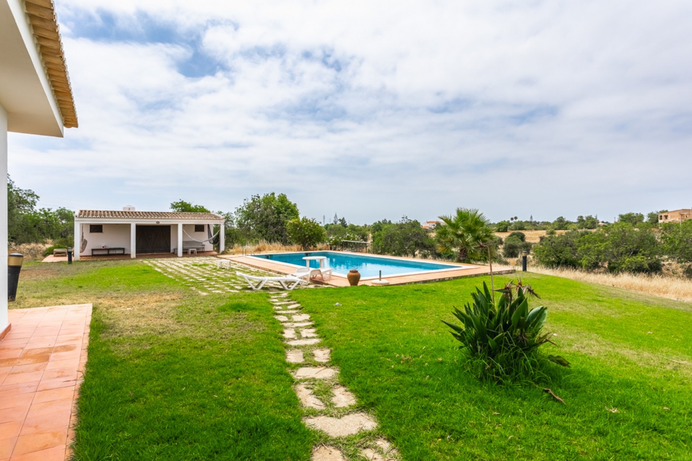 Large property for sale in Albufeira, Algarve, Portugal_332741