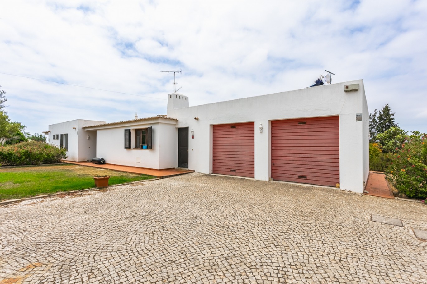 Large property for sale in Albufeira, Algarve, Portugal_332747