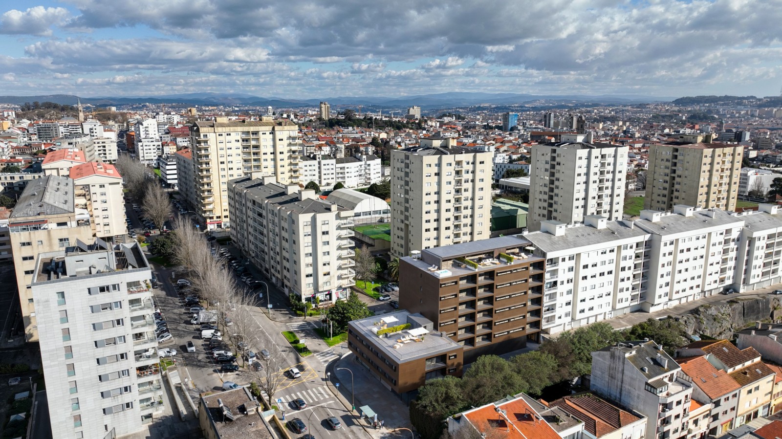 Lujoso piso de 3 dormitorios con balcones en venta en Oporto, Portugal_333451