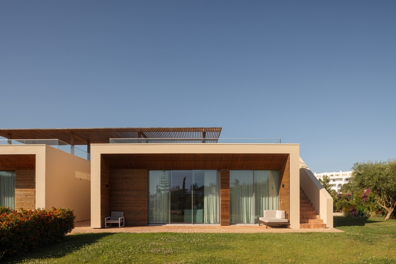 Moradia com terraço para venda em Porches, Algarve, Portugal_333852