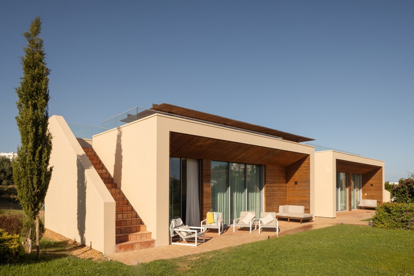 Moradia com terraço para venda em Porches, Algarve, Portugal_333856