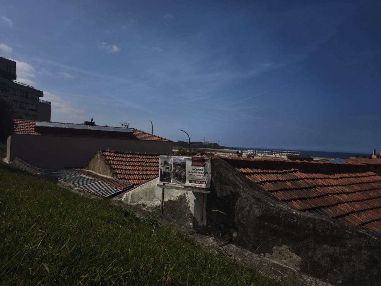 Moradia para reabilitar com vistas de rio à venda na Foz Velha, Porto_334017