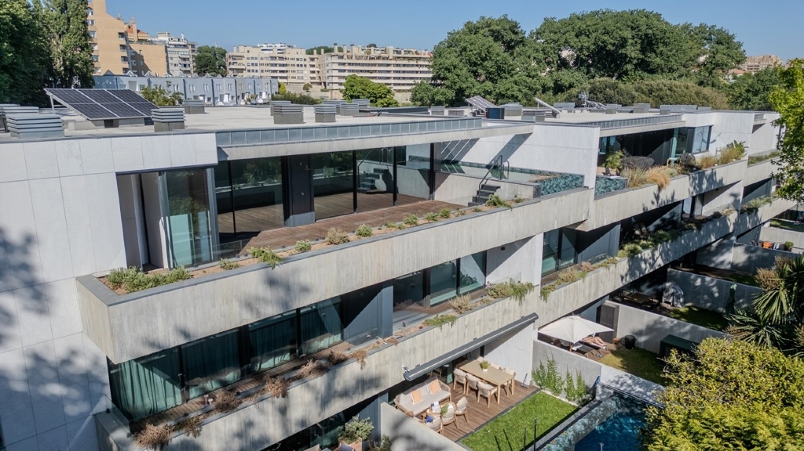 Ático de 4 dormitorios con piscina y terraza en venta Oporto, Portugal_334138