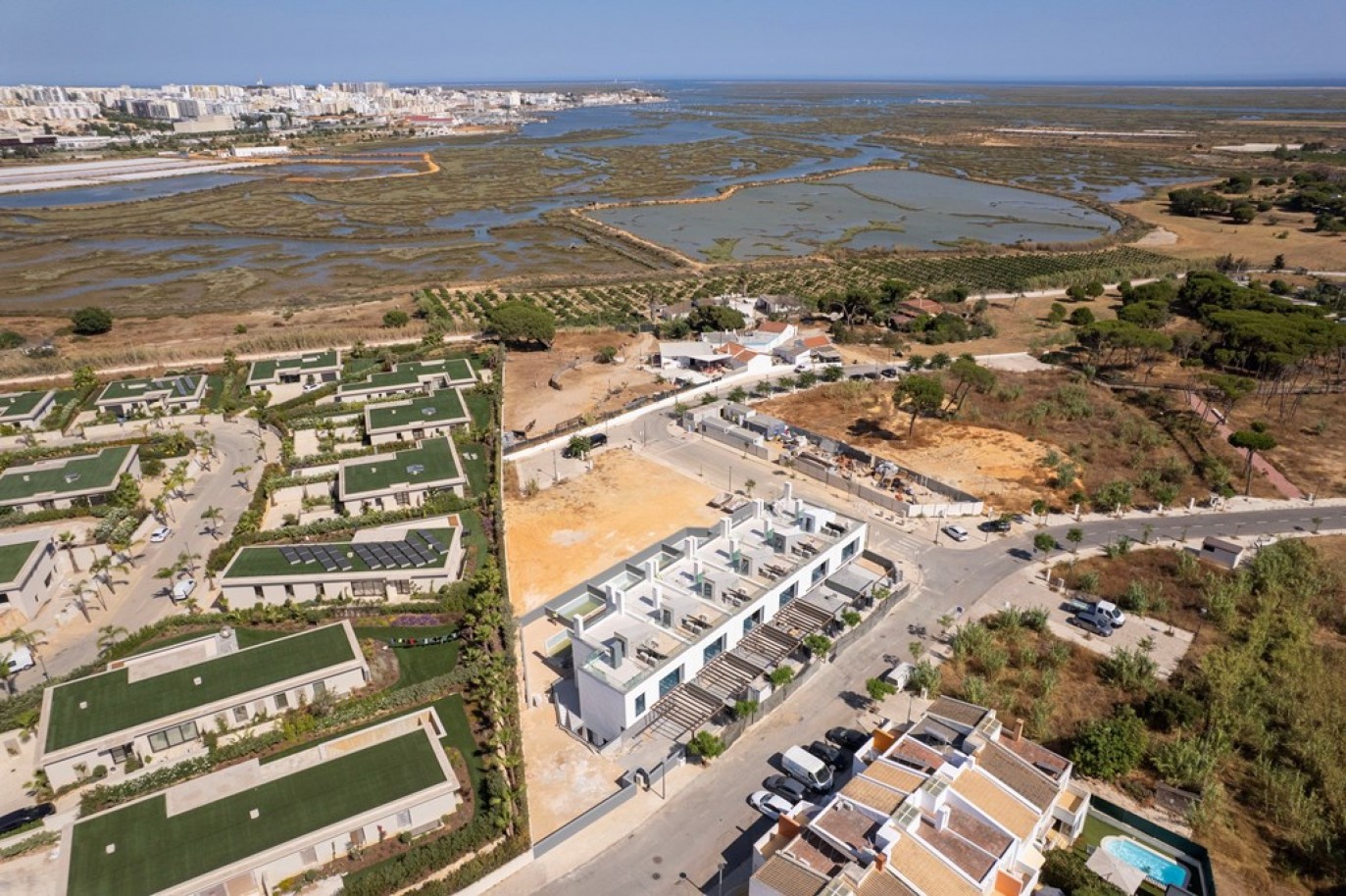 Moradia 4 quartos no empreendimento Ria Terraces, Algarve, Portugal_334155