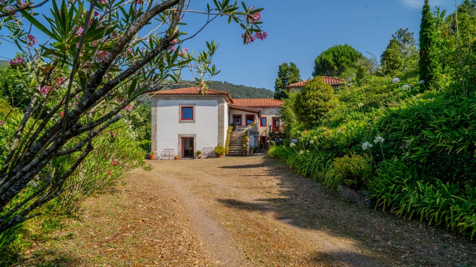 Casa de campo V5 com piscina e jardim à venda em Arcos de Valdevez_334255
