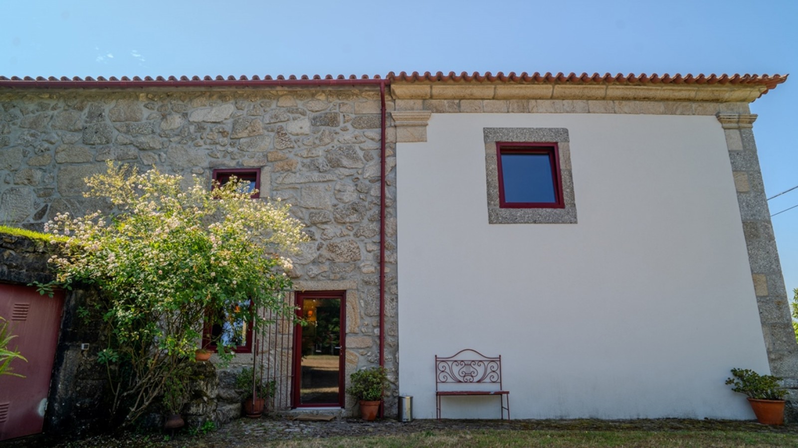 Casa de campo V5 com piscina e jardim à venda em Arcos de Valdevez_334281