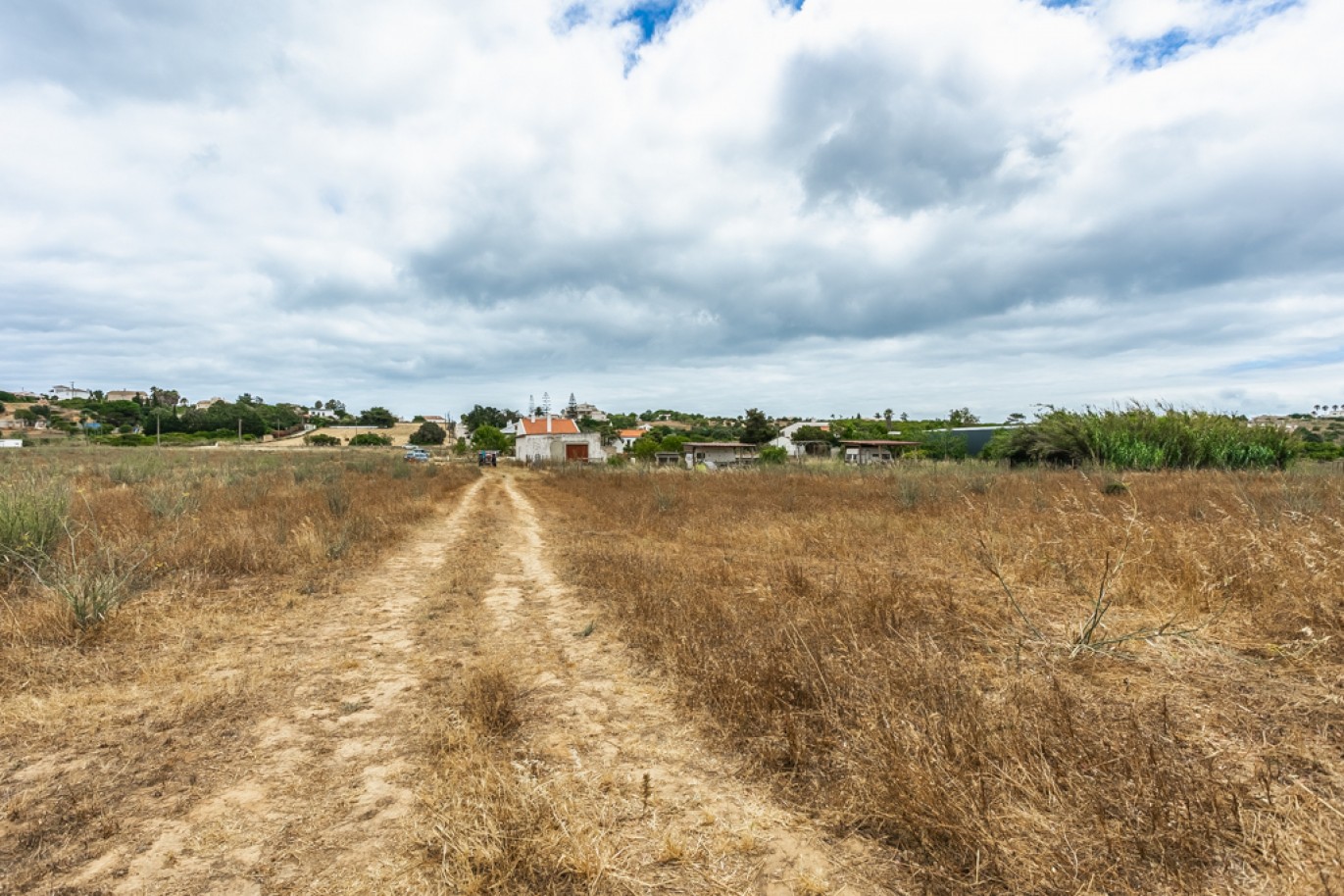 Propiedad con villa 6 dormitorios en venta en Luz, Algarve, Portugal_334401