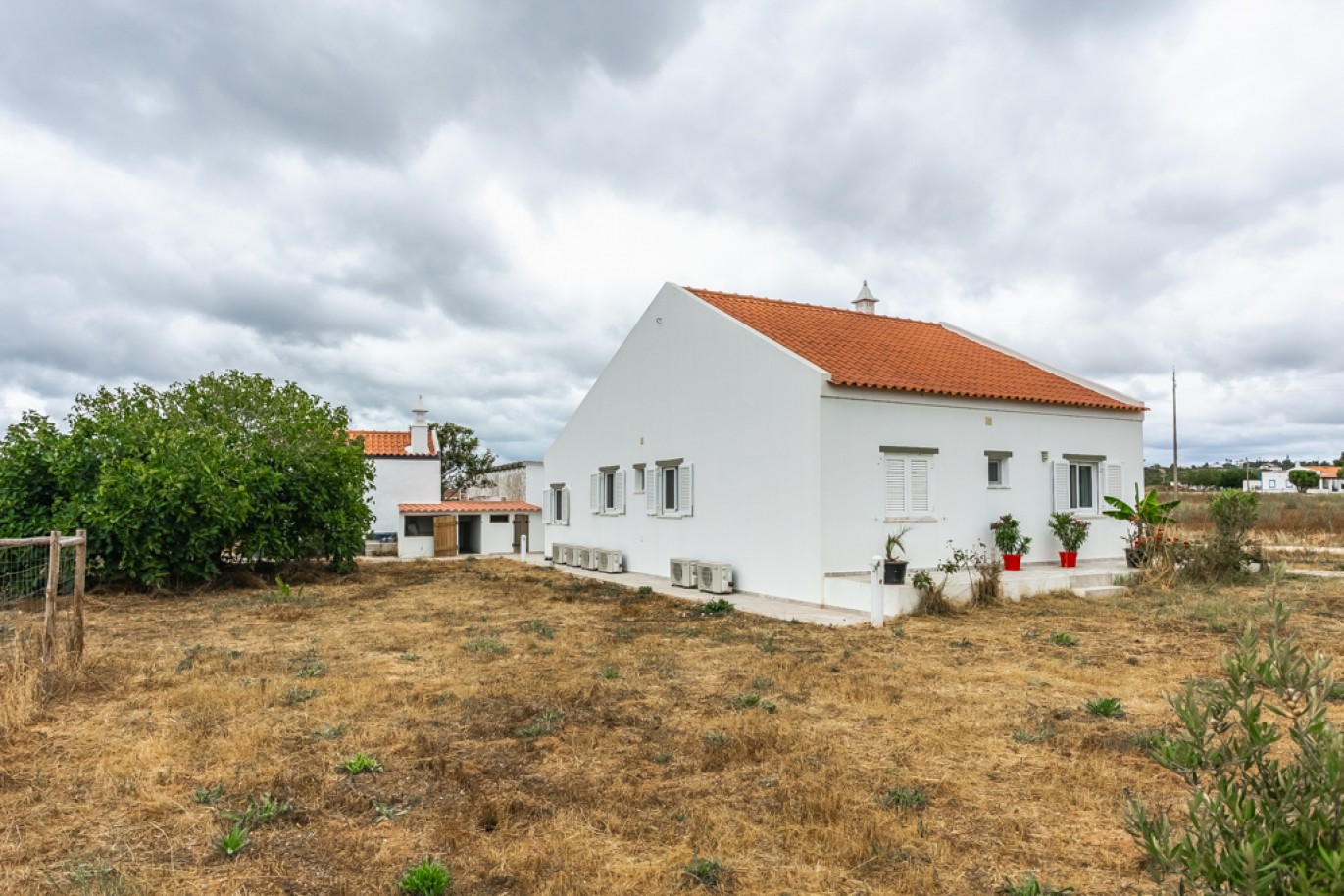 Propiedad con villa 6 dormitorios en venta en Luz, Algarve, Portugal_334425