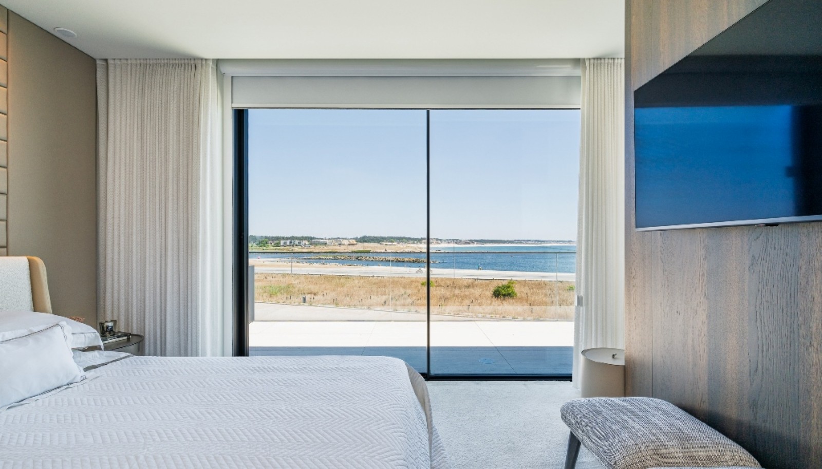 Contemporary 3 bedroom villa with pool for sale Vila do Conde, Portugal_334780