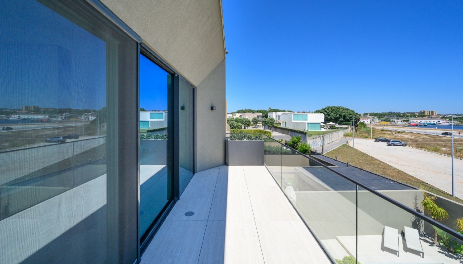 Contemporary 3 bedroom villa with pool for sale Vila do Conde, Portugal_334785