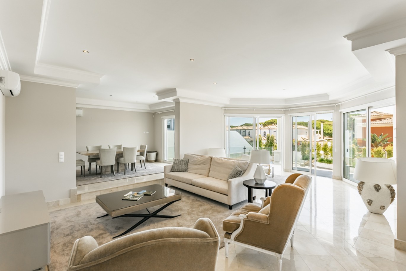 Luxury 5+2 bedroom villa for sale in Vale do Lobo, Algarve, Portugal_334986