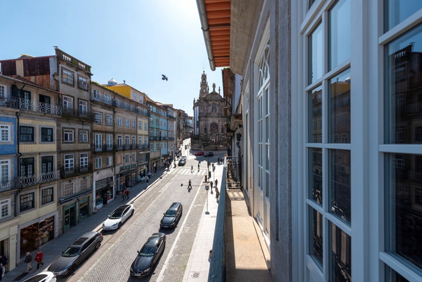 Building with 8 apartments for sale in downtown Porto, Portugal_335049