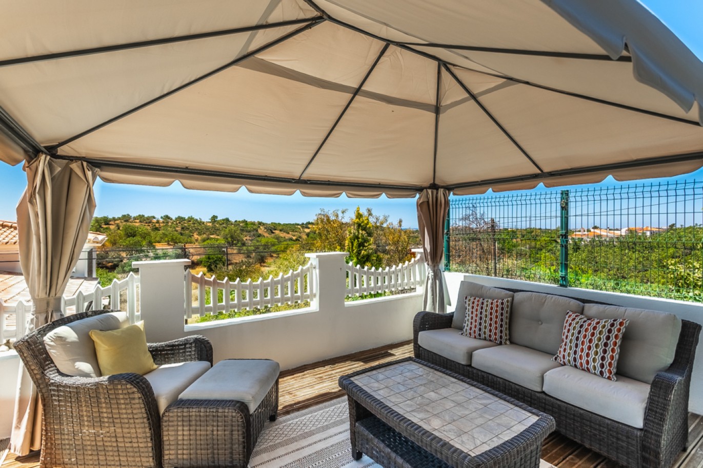 Villa de lujo de 5 dormitorios en venta, Boliqueime, Algarve, Portugal_335125