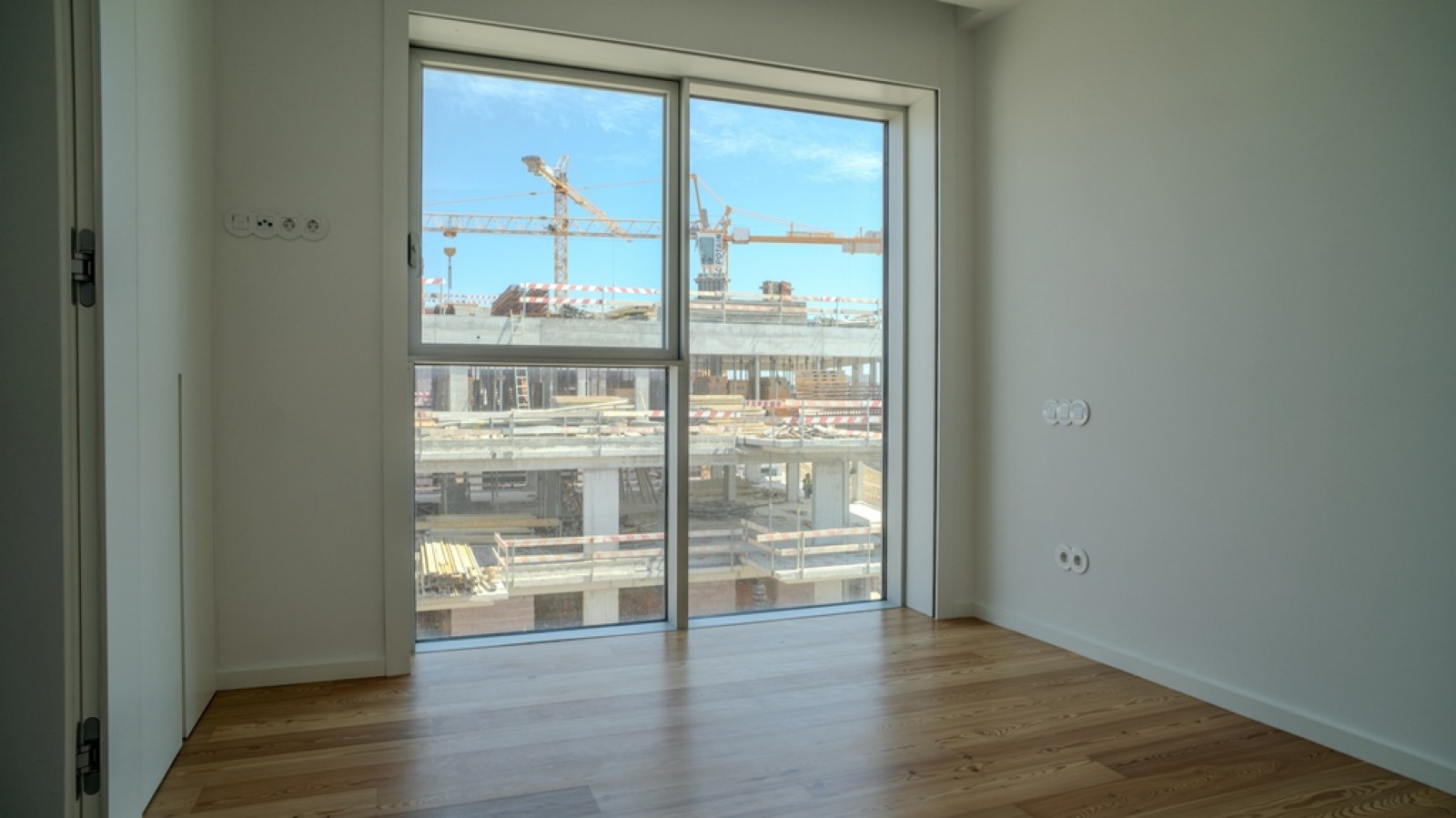 Penthouse T3, vista mar e rio, para venda em Vila Nova Gaia, Portugal_335558
