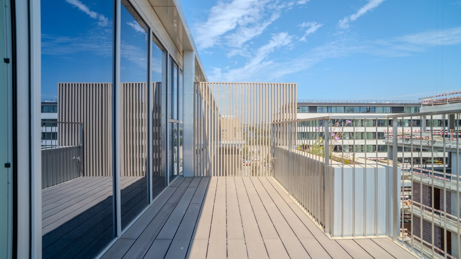 Penthouse T3, vista mar e rio, para venda em Vila Nova Gaia, Portugal_335565