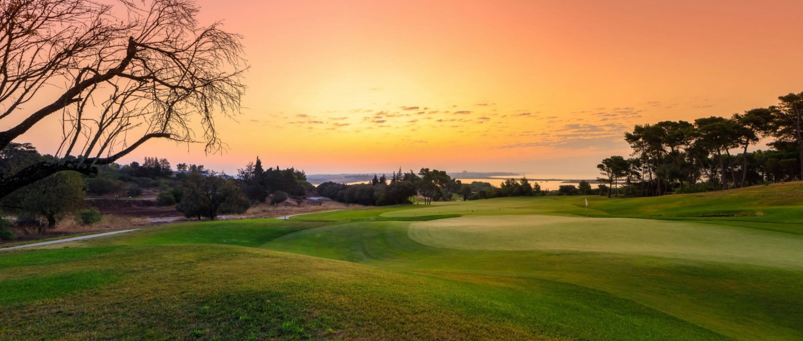 Luxury apartment in golf resort for sale in Lagos, Algarve, Portugal_335717