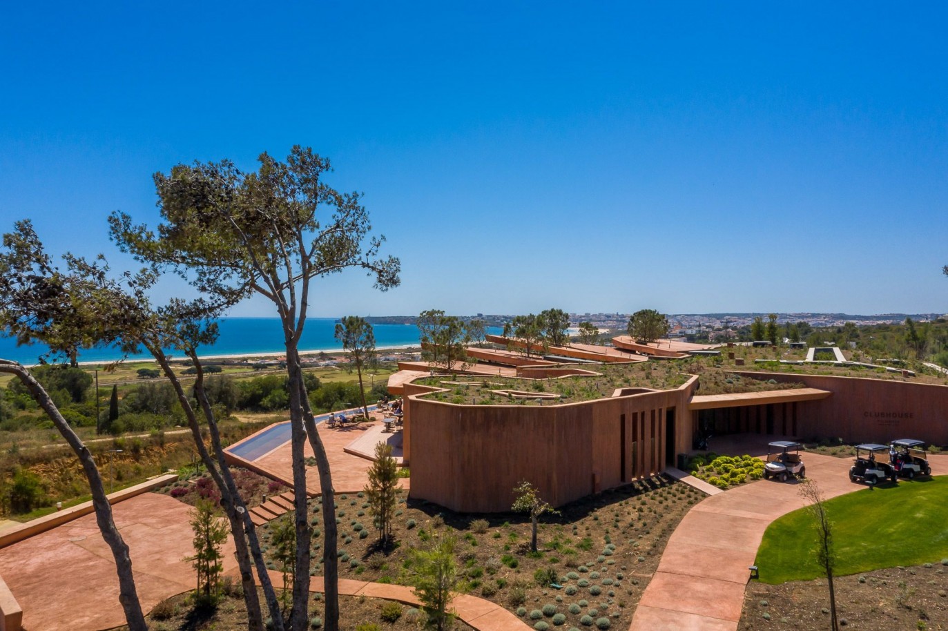 Luxury apartment in golf resort for sale in Lagos, Algarve, Portugal_335729