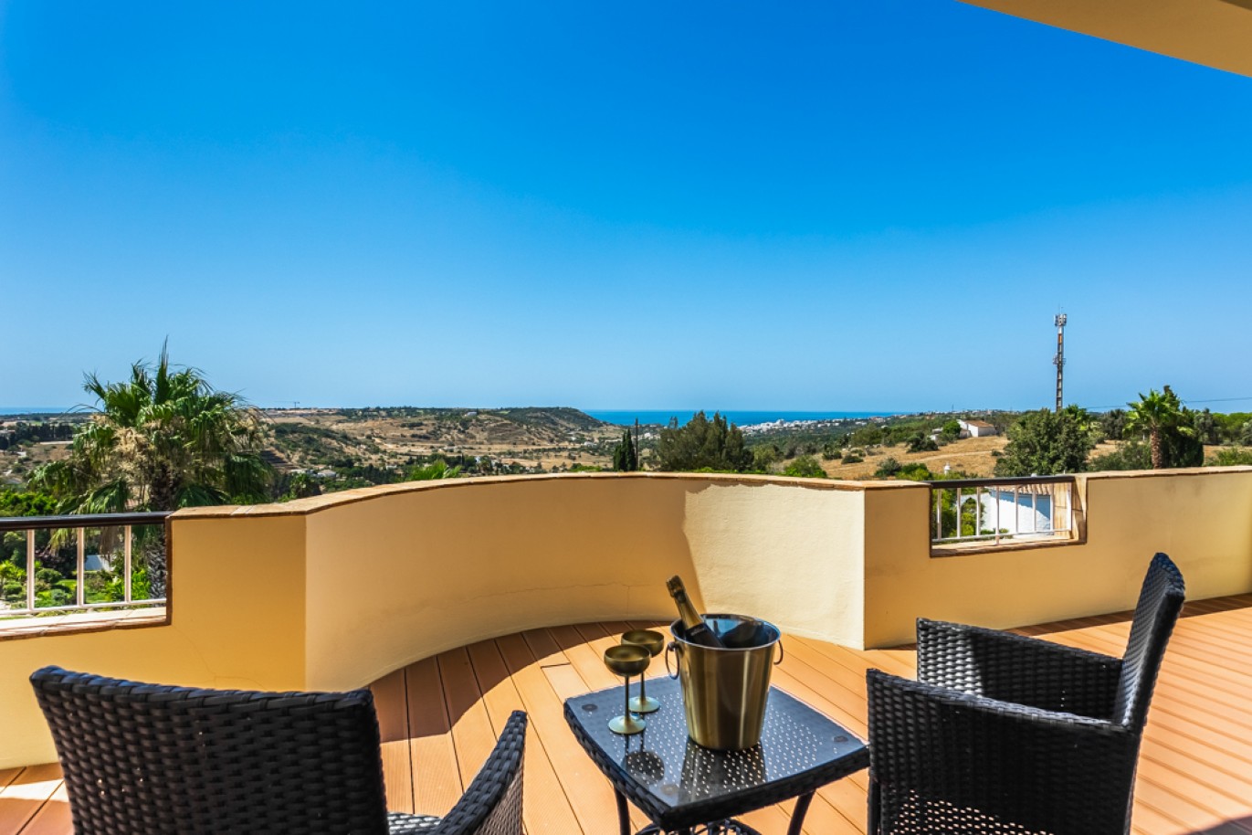 Villa avec garage et piscine à vendre à Luz, Algarve, Portugal_335984