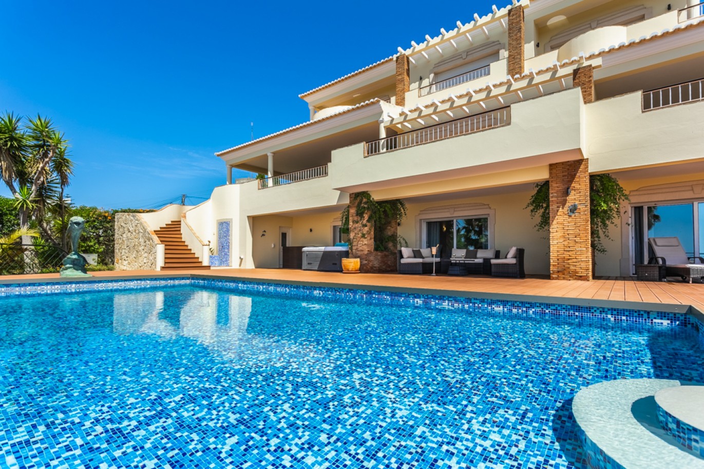 Villa avec garage et piscine à vendre à Luz, Algarve, Portugal_336002