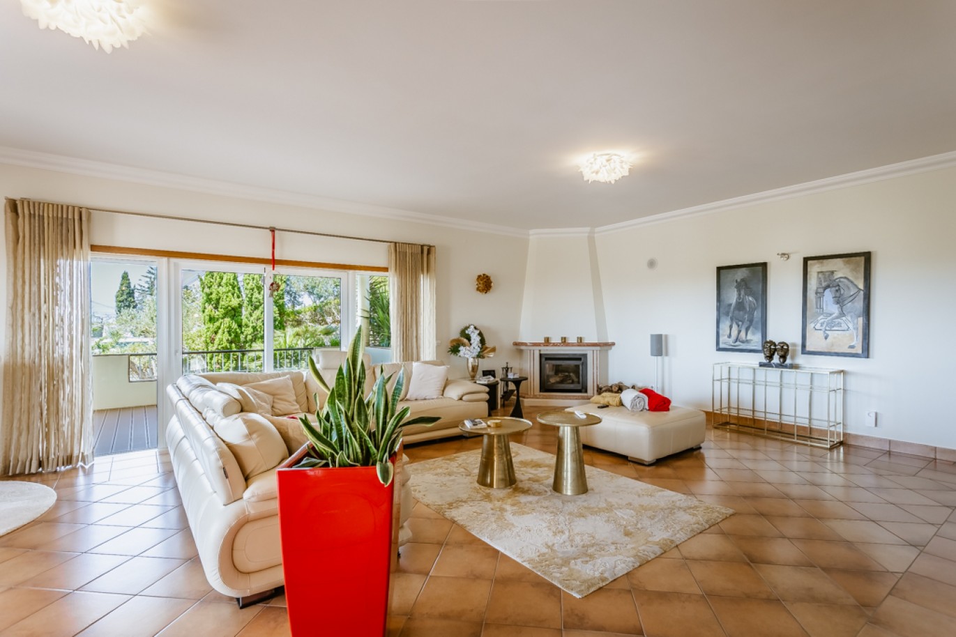 Villa avec garage et piscine à vendre à Luz, Algarve, Portugal_336010