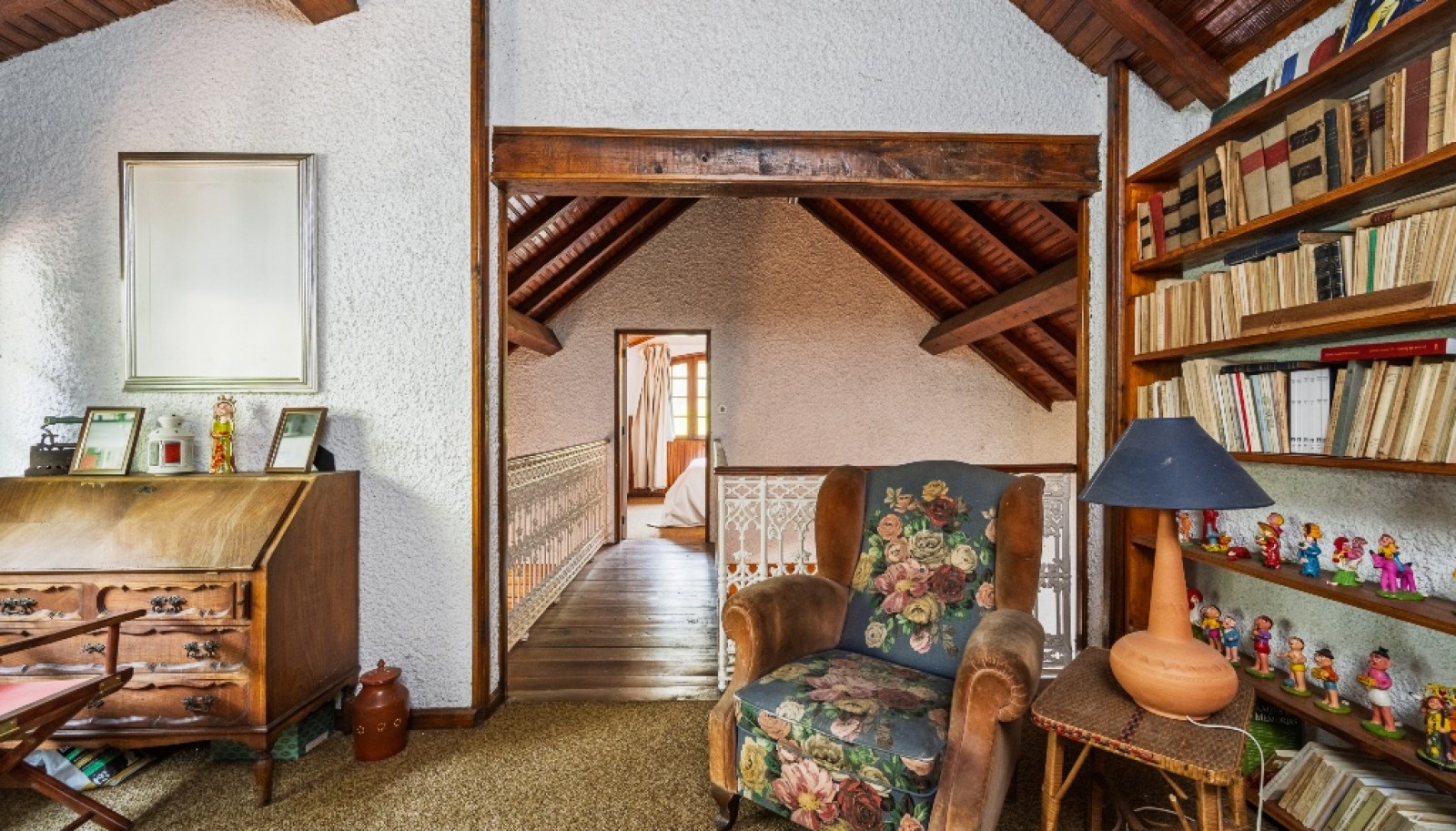 Casa em pedra, junto ao rio, Albufeira da Caniçada, Gerês, Portugal_336190