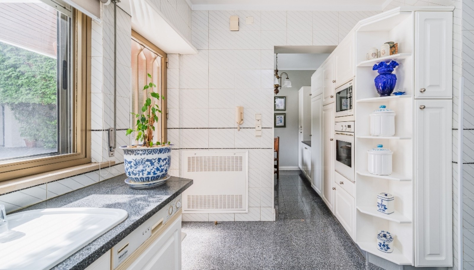 Drei schlafzimmer villa mit garten zu verkaufen in Porto, Portugal_336232