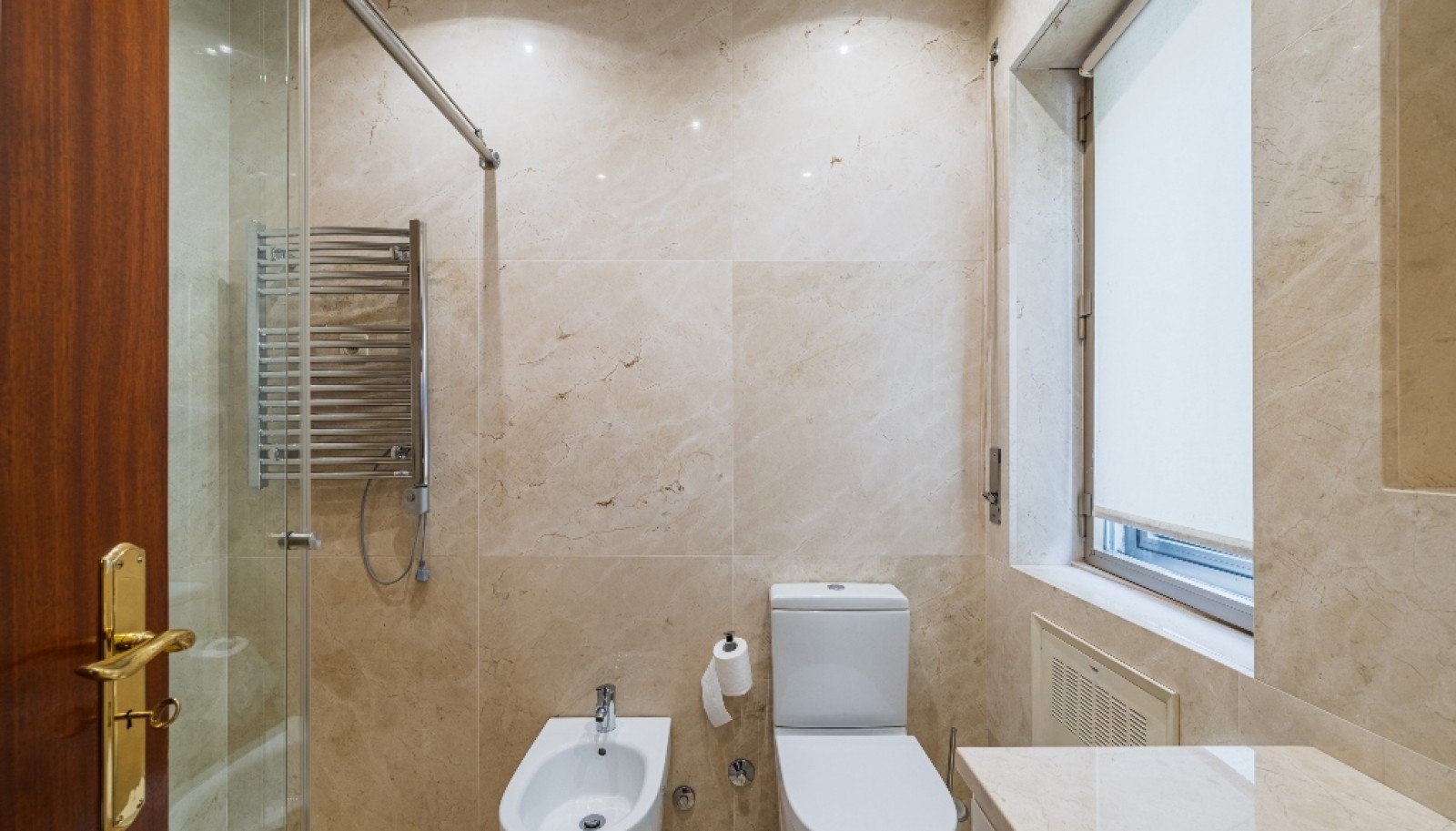 Drei schlafzimmer villa mit garten zu verkaufen in Porto, Portugal_336244