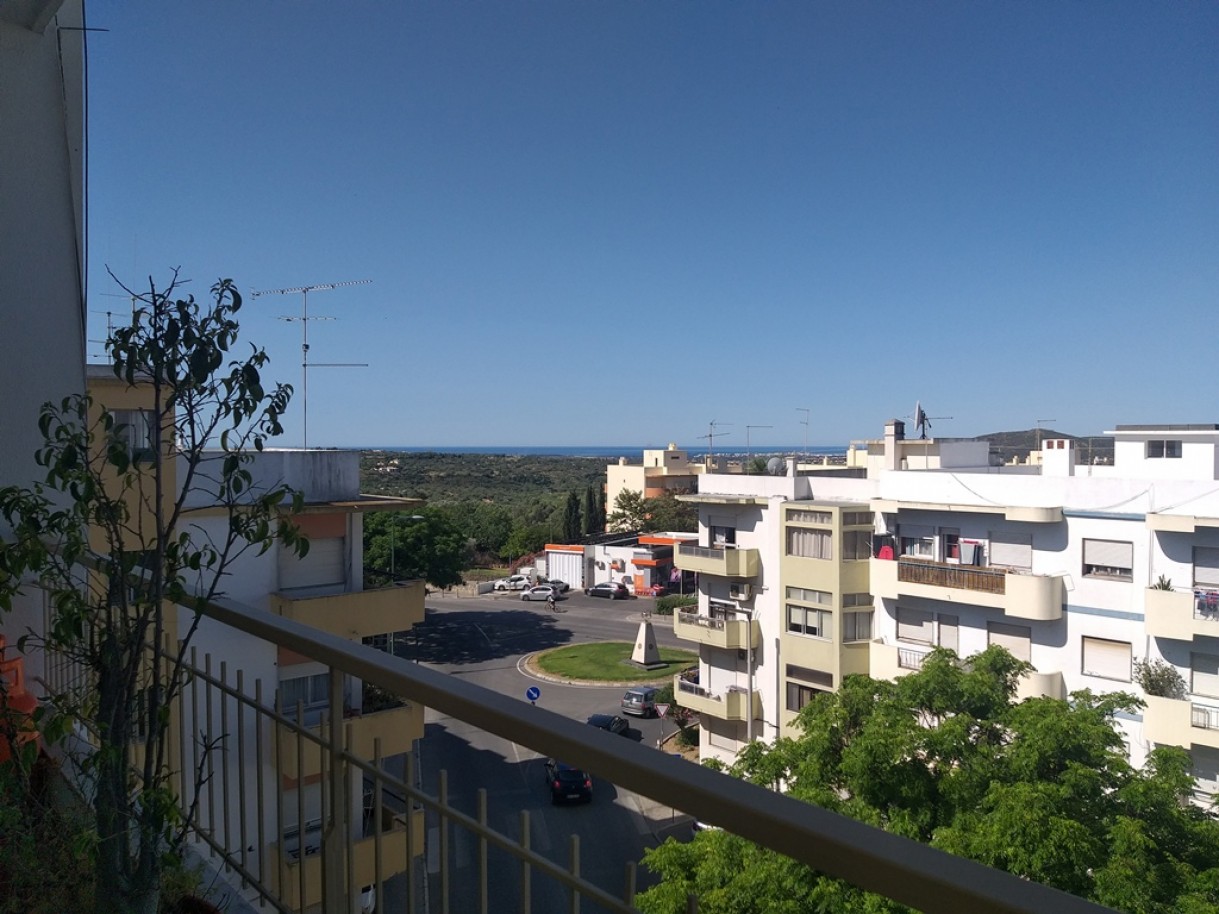 3-bedroom apartment for sale in the center of Loulé, Algarve, Portugal_336445