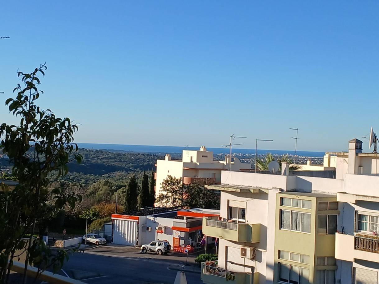 3-bedroom apartment for sale in the center of Loulé, Algarve, Portugal_336447
